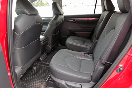 Editorial 2022 toyota highlander limited platinum 22 jm