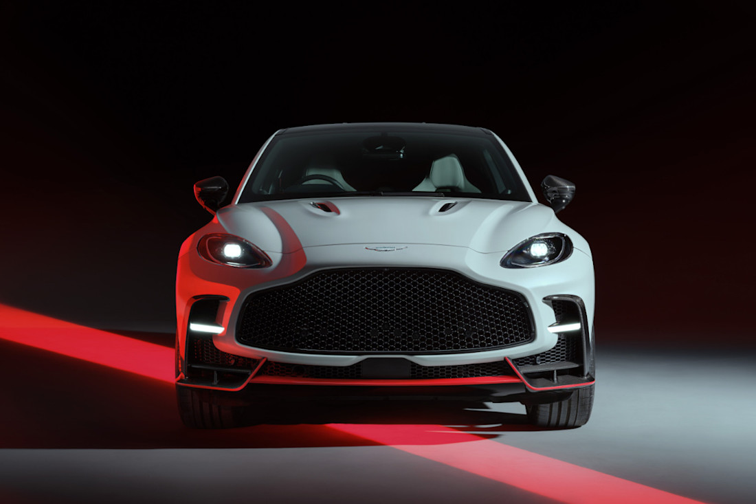 Aston-Martin-DBX-S-2025 (7).jpg