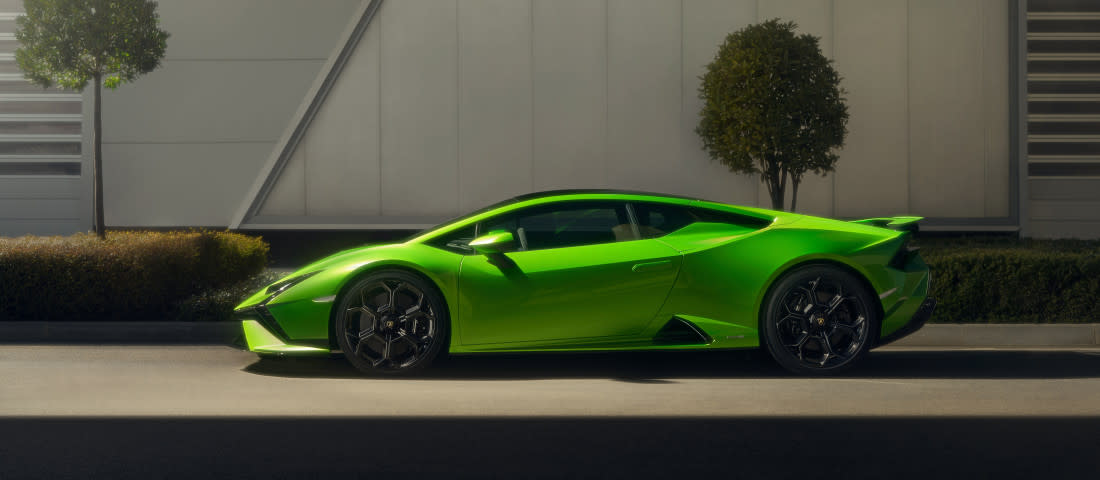 lamborghini-huracan-tecnica-side-1100
