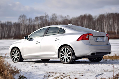 Editorial 2015 volvo s60 drive e jp 02