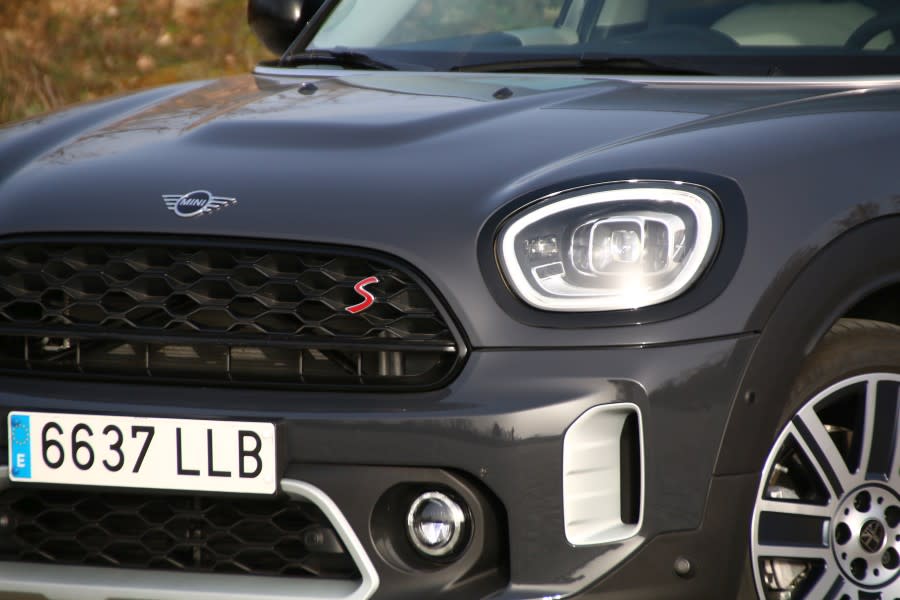 compa-mini-countryman-02.jpg