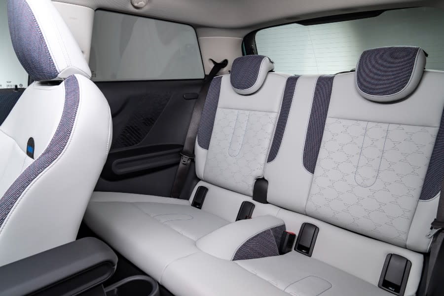 mini-cooper-2024-termico.plazas.jpg
