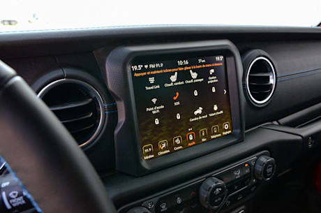 Jeep Wrangler Rubicon 4xe 2021 : essai routier Image