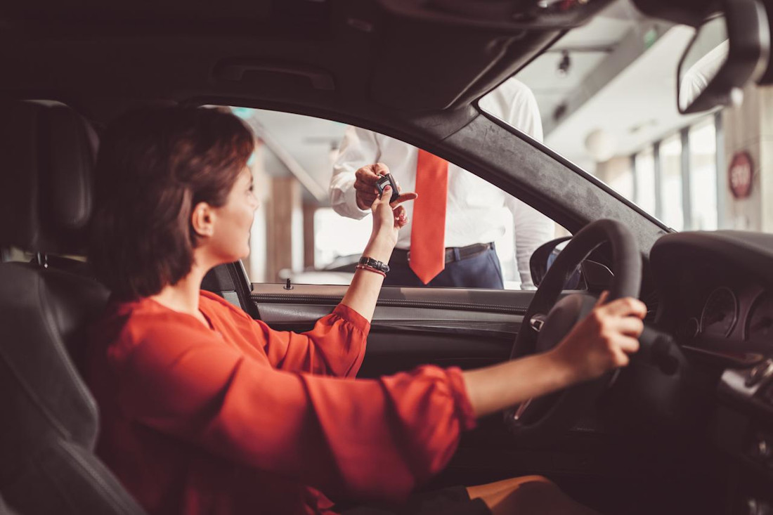 La corretta posizione di guida in auto