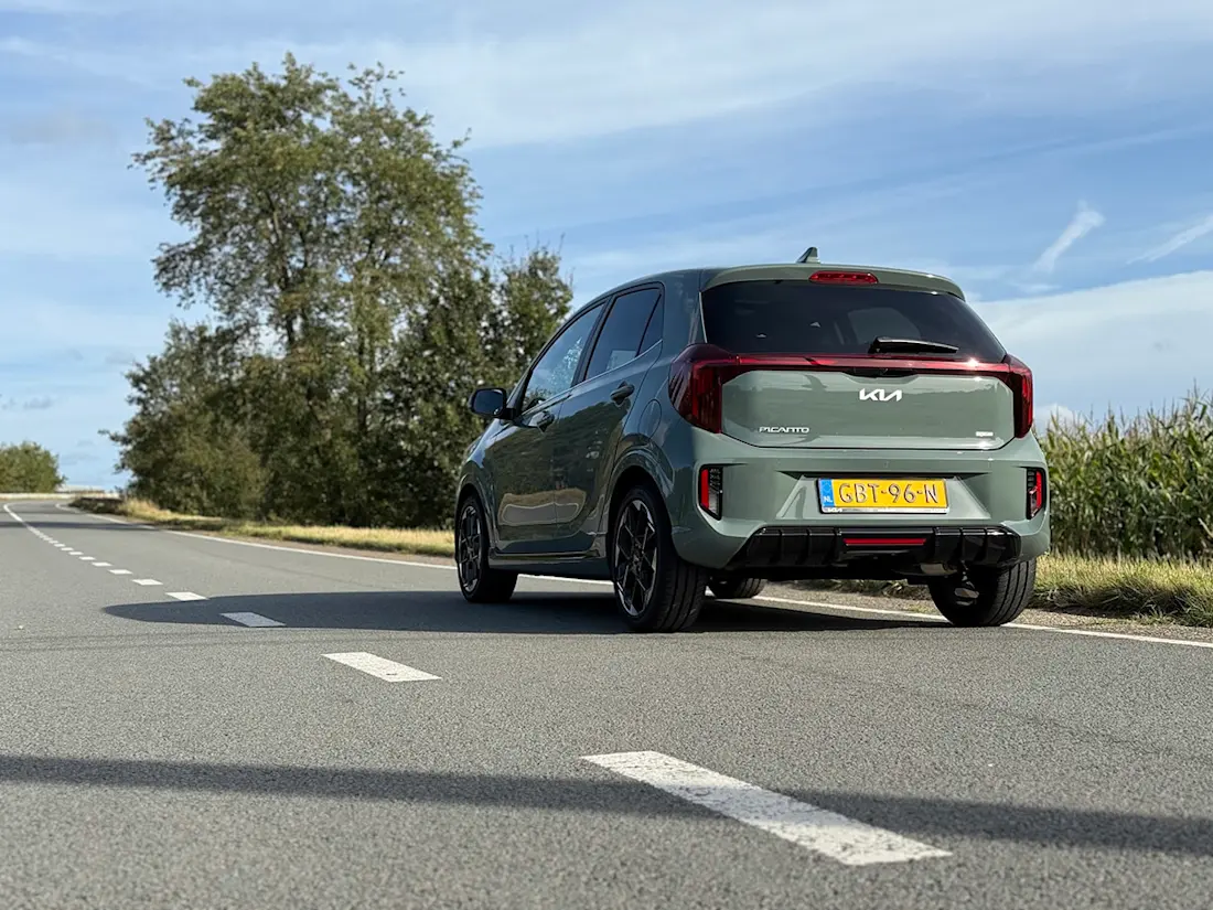 CR-65 - AutoScout24 - KIA Picanto GT-line foto1