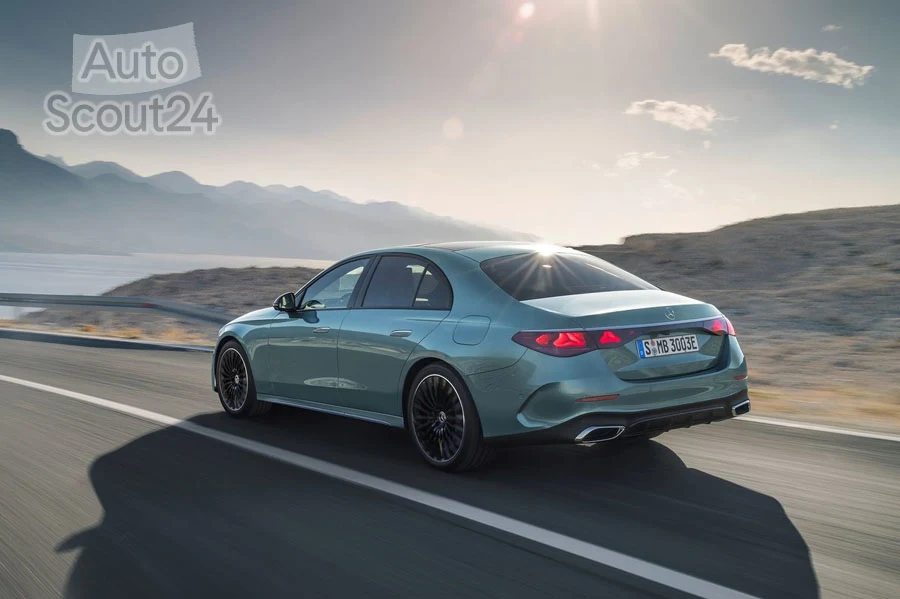 Mercedes-Benz-E-Class-2024-1600-27