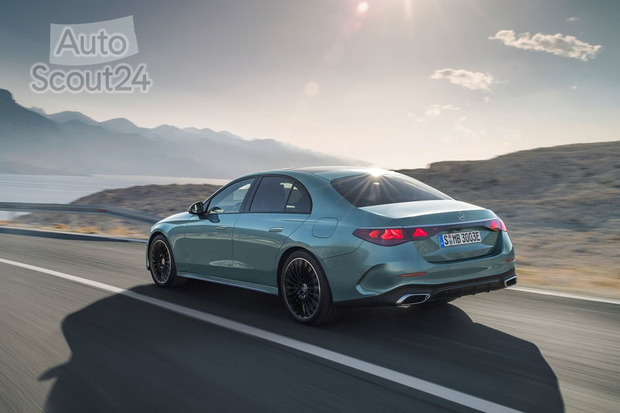 Mercedes-Benz-E-Class-2024-1600-27.jpg