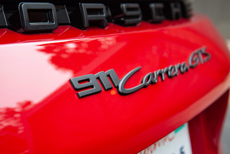 Editorial 2022 porsche 911 carrera gts 10 lw