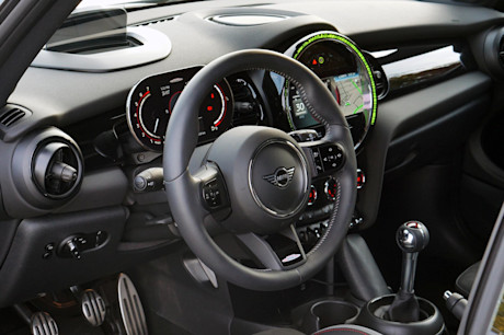 Editorial 2023 mini cooper 3 door jcw 26 jl