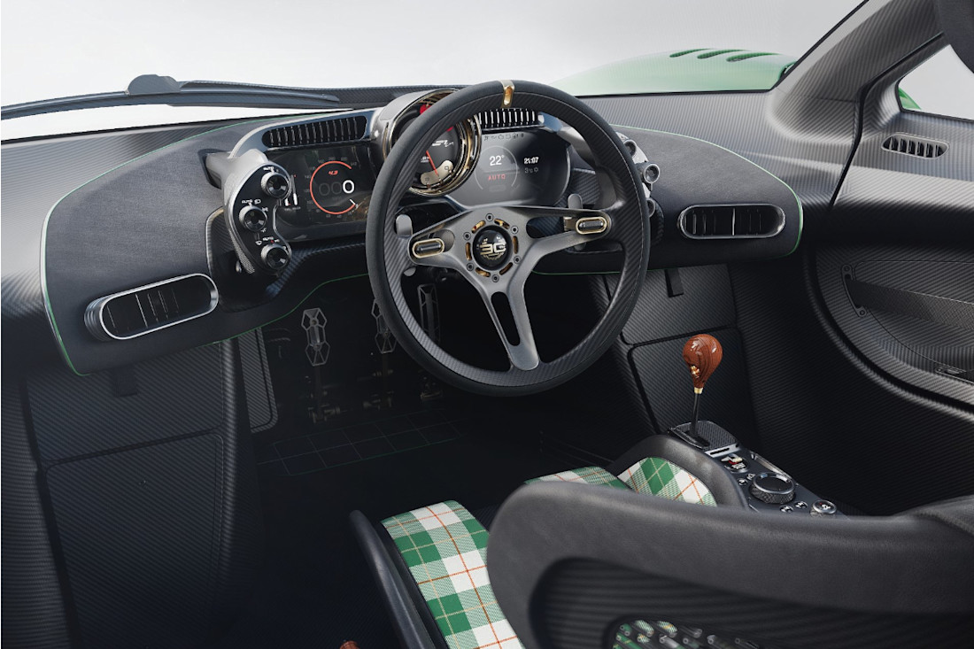 Gordon_Murray-S1_LM-interior1.jpg