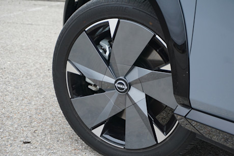 2025 Nissan Ariya Review + Video Image