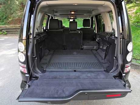 Editorial 2015 land rover lr4 hse luxury sh 40