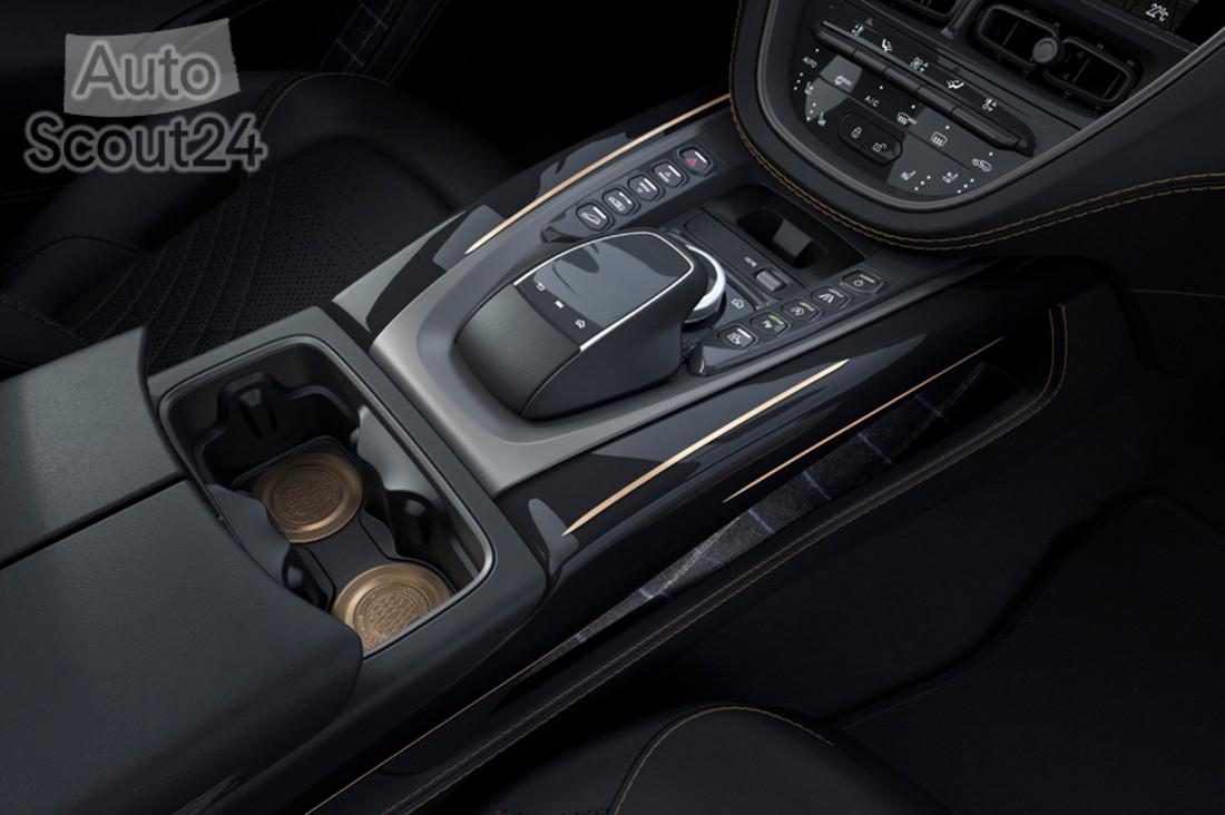 Q by Aston Martin DBX Bowmore Edition_8.jpg