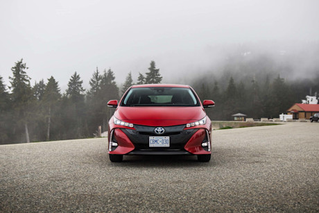 Editorial 2018 toyota prius prime technology 01 bm