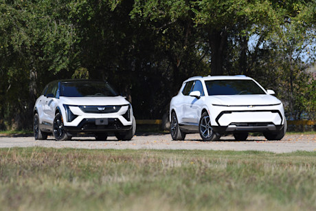 Editorial cadillac optiq vs chevrolet equinox ev 17