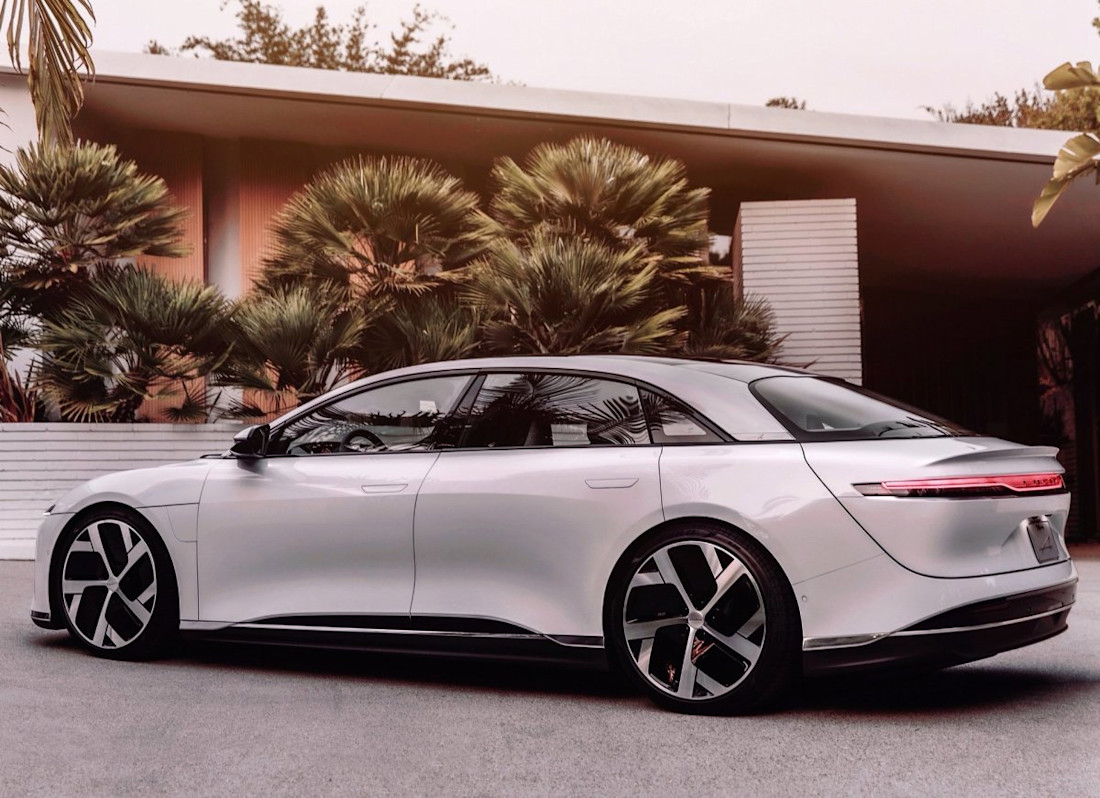 VT-195 - AutoScout24 - elektrische Lucid foto4