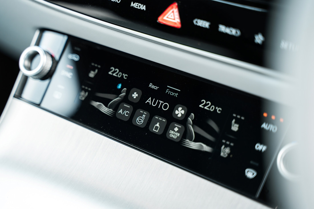 genesis-gv70-electrified-2026 (4).jpg