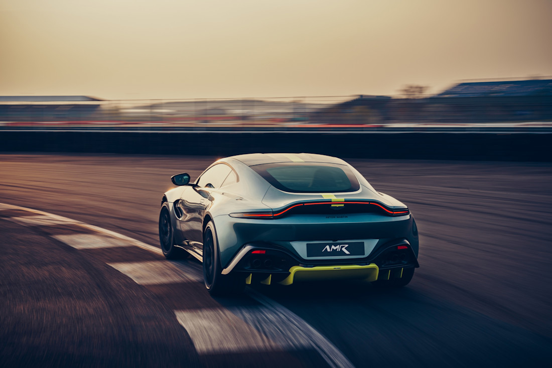 vantage-amr-31..jpg