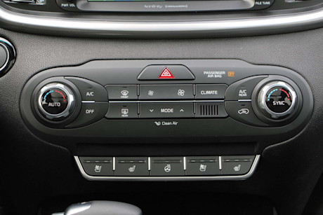Editorial 2016 kia sorento sx ltu1 jy 17