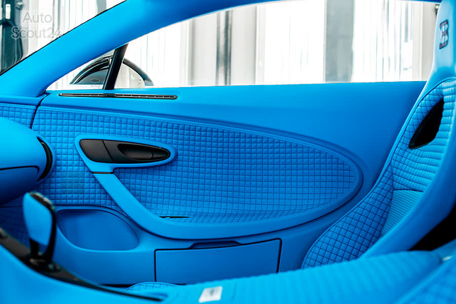 ultimo-Bugatti-Centodieci-2022 (1).jpg