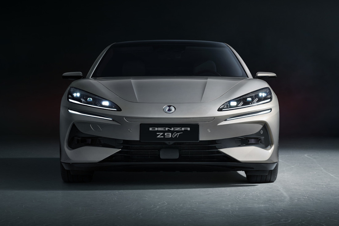 Denza-Z9GT-2025 (5).jpg