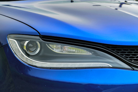 Editorial 2015 chrysler 200 s ts 06 2651
