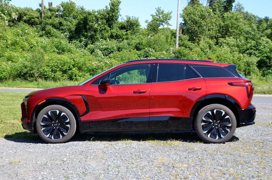 Chevrolet Blazer EV RS 2024 : essai routier Body Image
