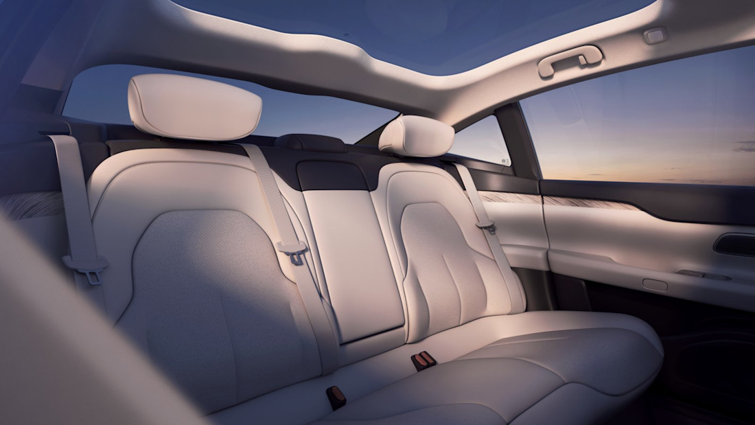 range-rover-hse-p440e-2023-4.jpg