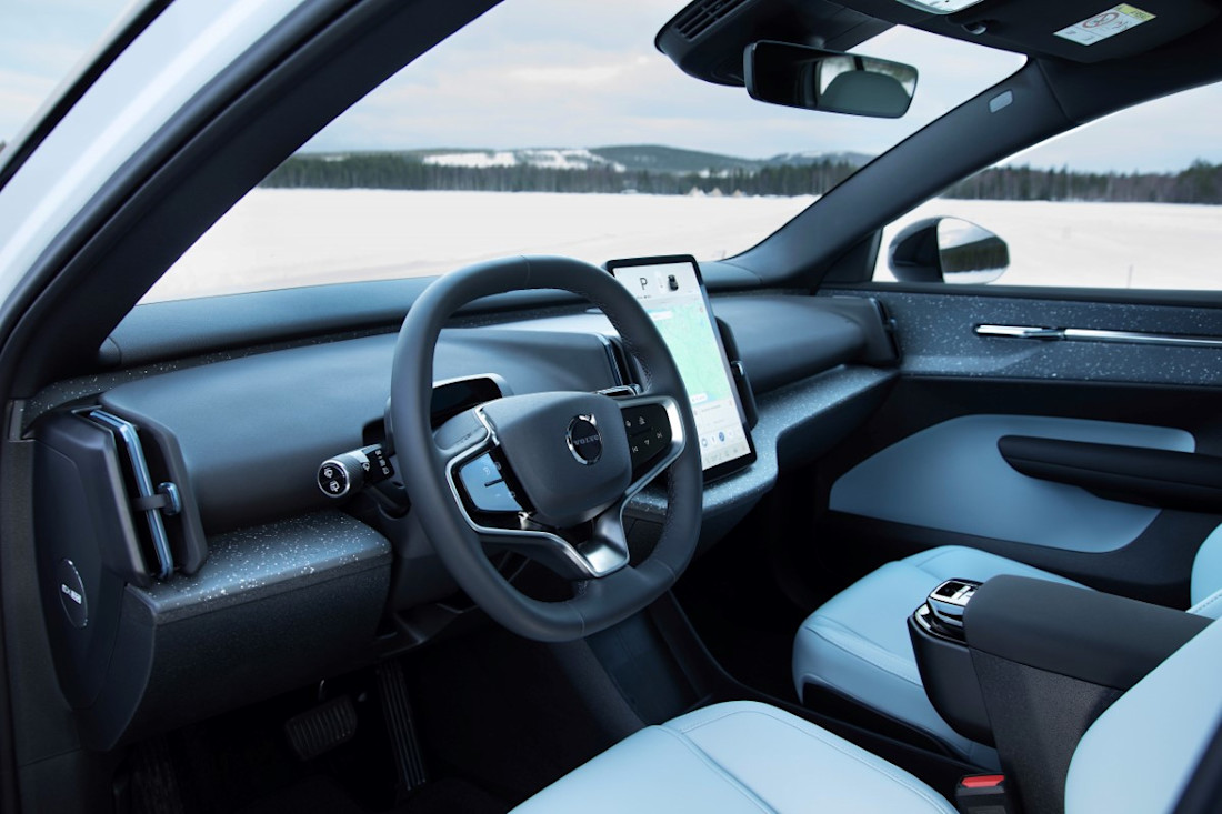 326712_Volvo_EX30_Cloud_Blue_Interior