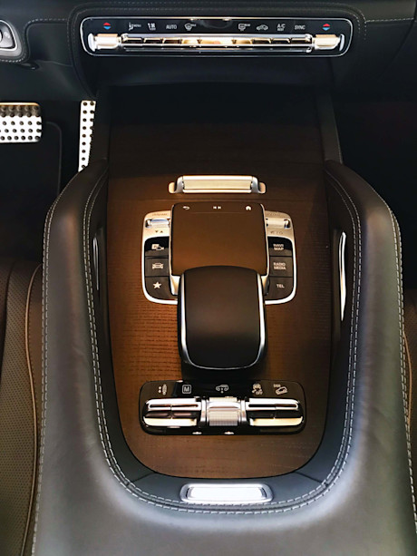 Editorial 2020 mercedes benz gls class 24 sb