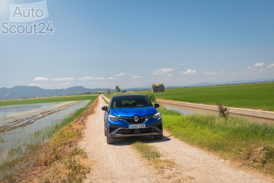 RENAULT_CAPTUR_e-TECH_HYBRID_014 (1).jpg