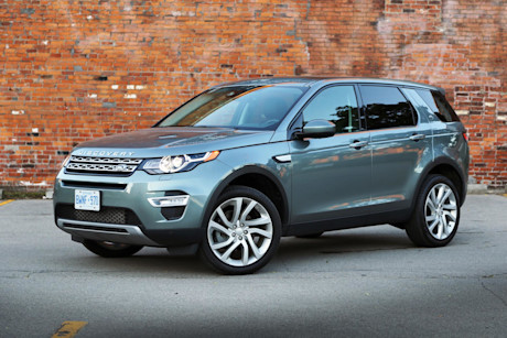 Editorial 2015 land rover discovery sport hse luxury ts 04