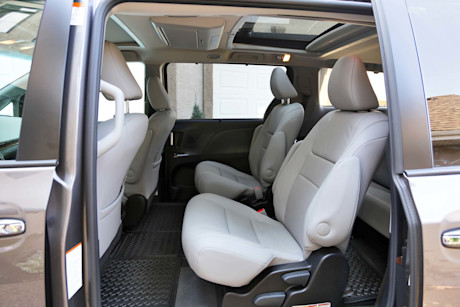 Editorial 2016 toyota sienna 16 ts