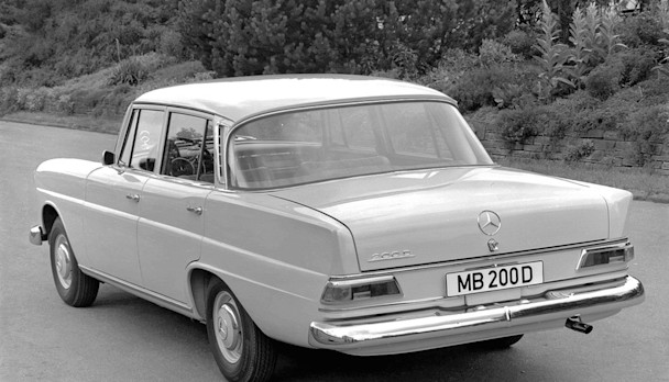 Mercedes-Benz 200
