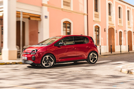 AS24 VidRev Twingo 01