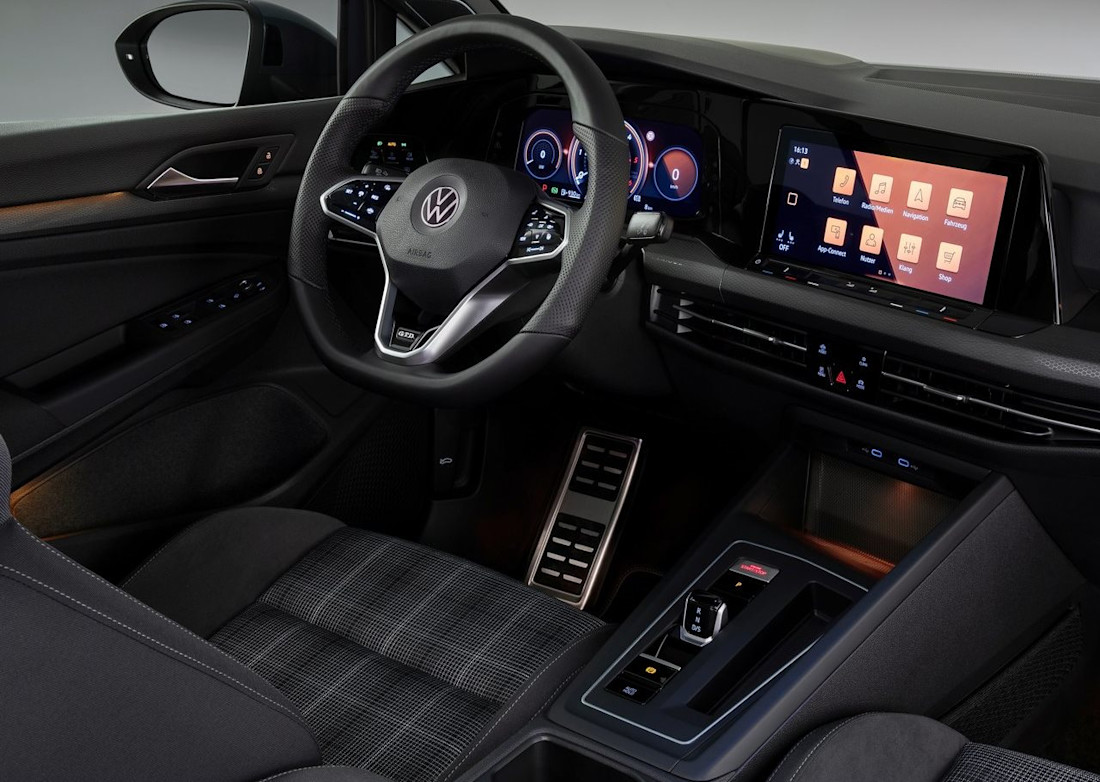 Volkswagen-Golf_GTD-2021-1280-08.jpg