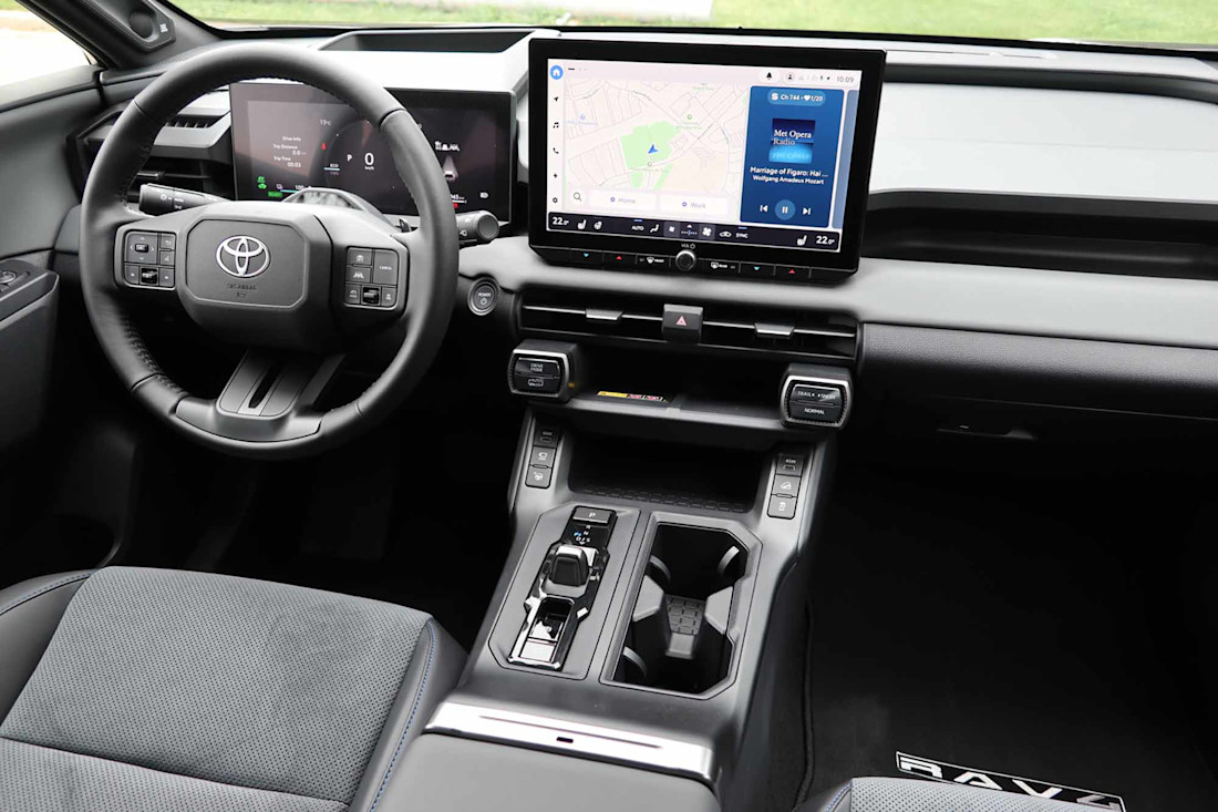 2026 Toyota RAV4 PHEV - TD - JM - 260720 - 17.jpg
