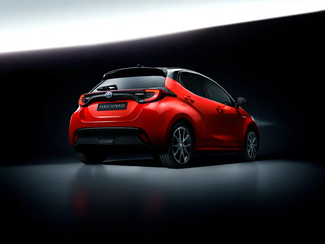 Yaris-2020-retro