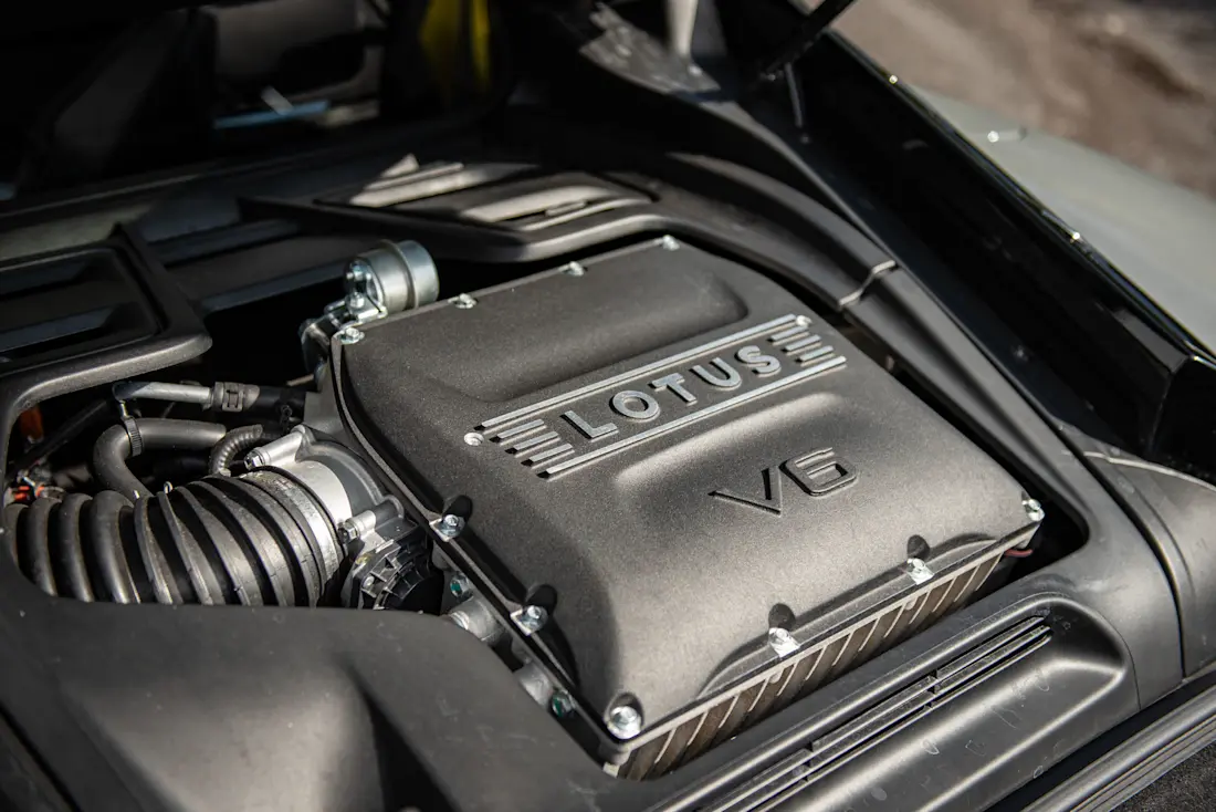 lotus-emira-v6-2026-motor