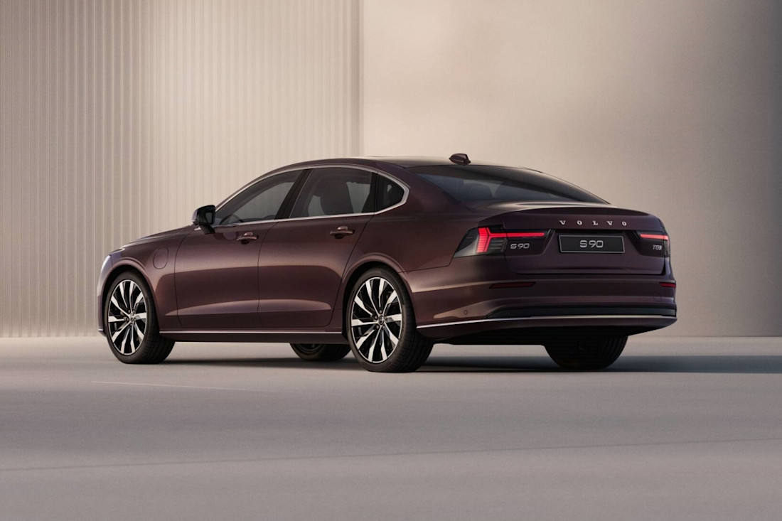 volvo-s90-2025 (10).jpg