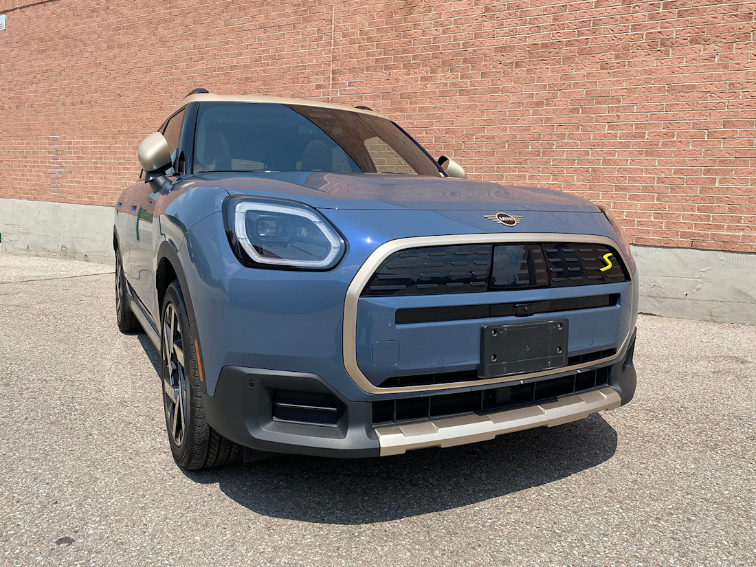 2025 Mini Countryman SE Review Image