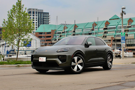 Editorial 2025 porsche macan ev rwd td pb 250623 14