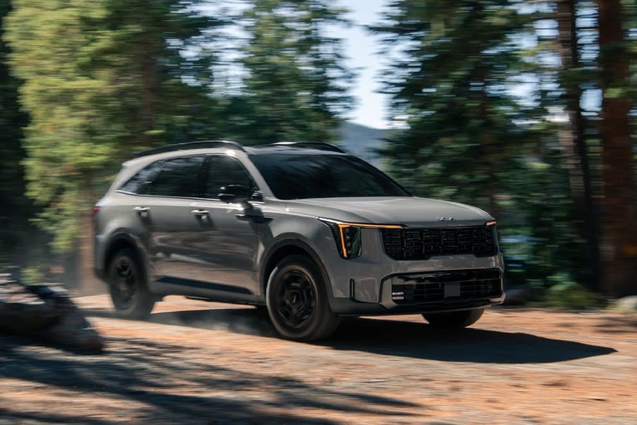 Kia-Sorento-2024-1024-04.jpg