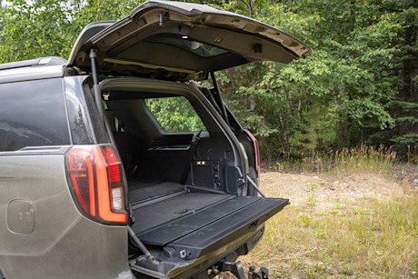 2025 Ford Expedition Tremor Review Image