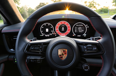 2025 Porsche Panamera GTS Review Image