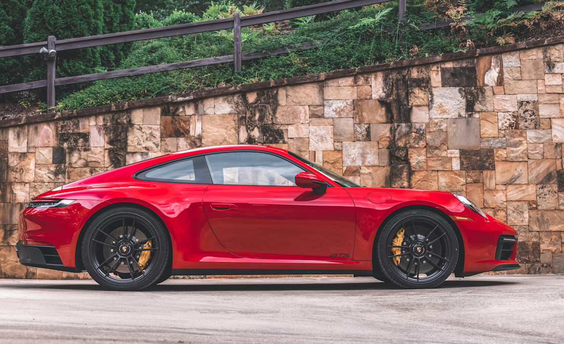 porsche-911-carrera-gts-side