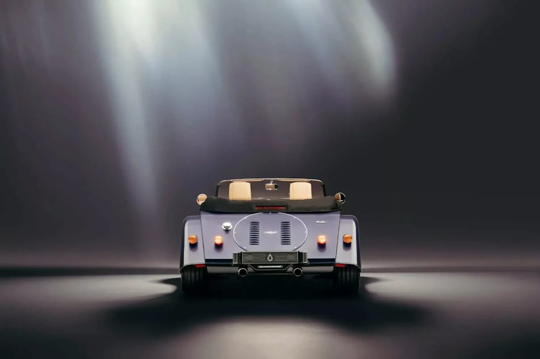 Morgan-Plus-Six-Pinnacle-2025 (5).jpg