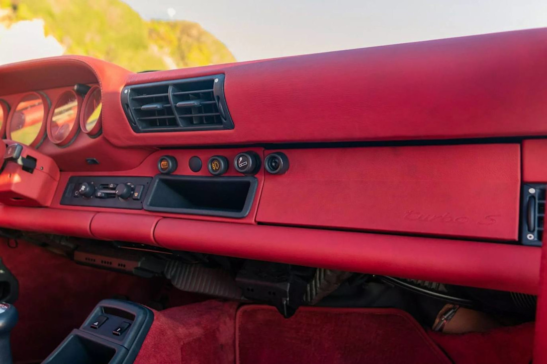 Porsche-911-Turbo-S-Lightweight-1993 (12).jpg