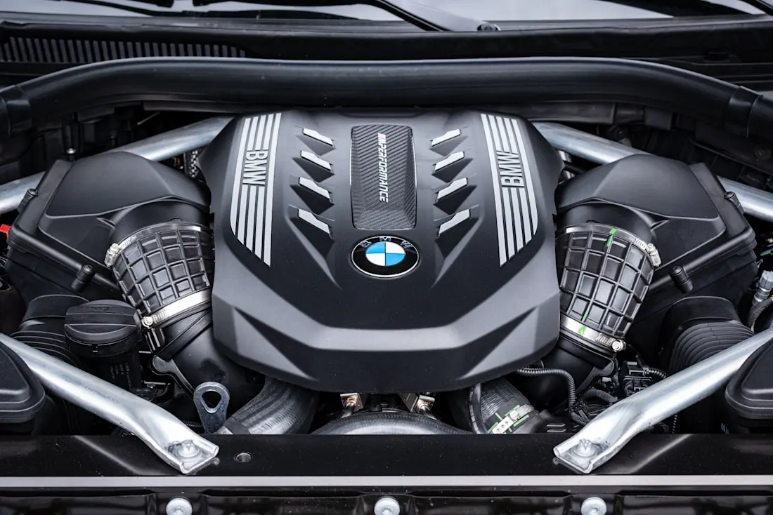 BMW-X7-M50i-xDrive-2020-Engine2 BMW-X7-M50i-xDrive-2020-Engine2