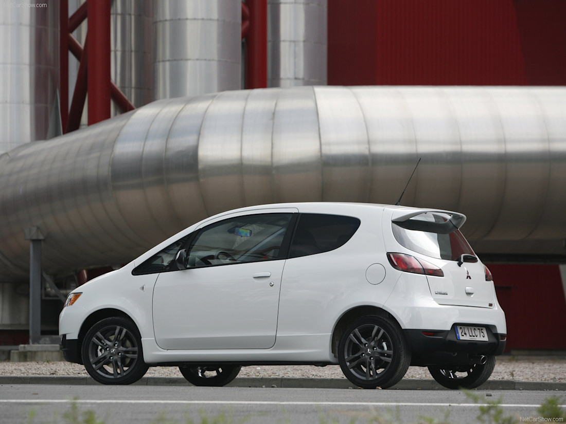 Mitsubishi-Colt-2009-1600-11